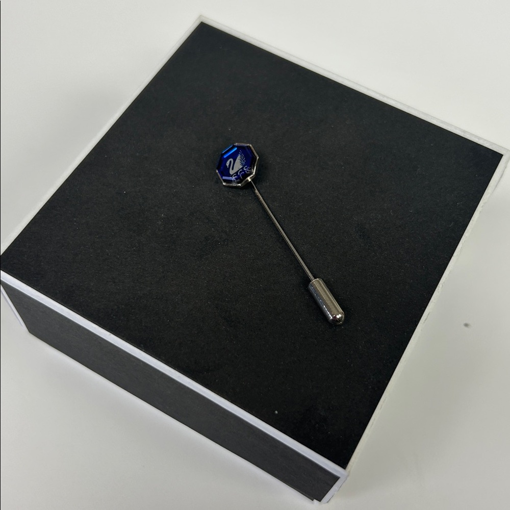 Vintage SCS “Swarovski Collectors Society “ 2” silver tone lapel stick pin